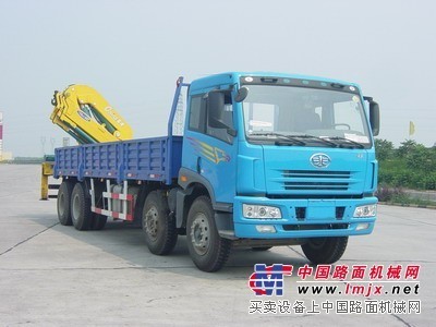 東風(fēng)153后八輪隨車吊廠家報(bào)價(jià)及運(yùn)輸服務(wù)全解析